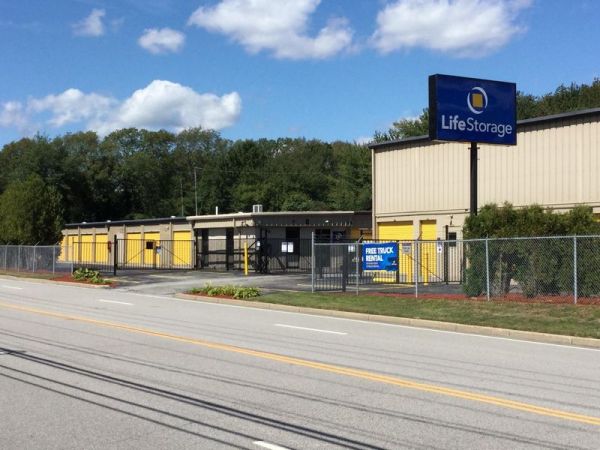 Photo of Extra Space Storage - 3145 - West Warwick - James P Murphy Ind Hwy