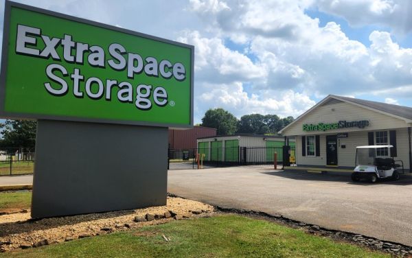 Photo of Extra Space Storage - 3634 - Madison - Slaughter Rd