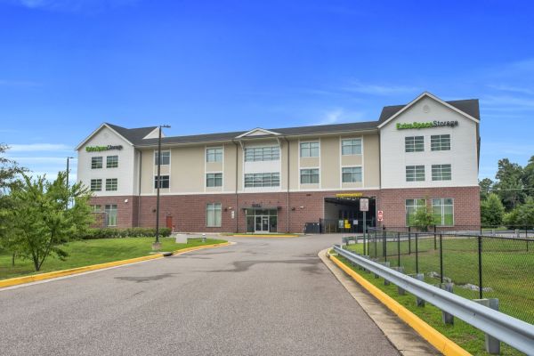 Photo of Extra Space Storage - 4137 - North Chesterfield - Mall Dr