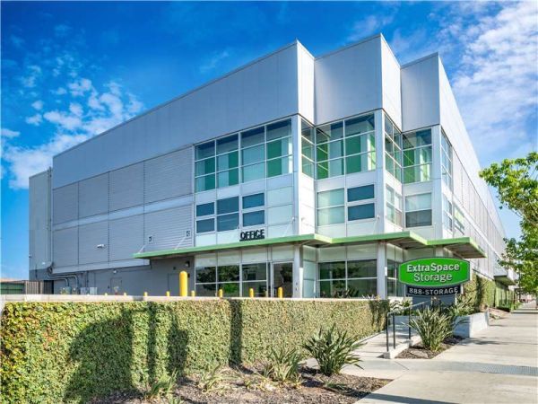 Photo of Extra Space Storage - 1235 - Los Angeles - S Central Ave