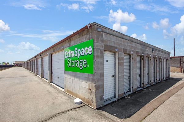 Photo of Extra Space Storage - 6450 - Logan - W 200 N