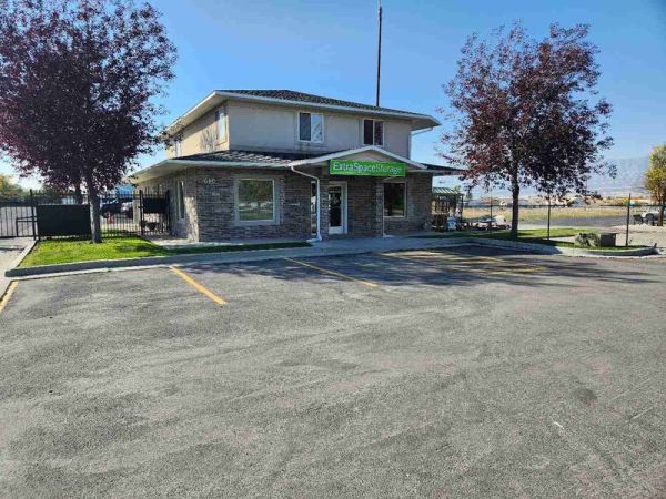 Photo of Extra Space Storage - 6446 - Logan - W 600 N