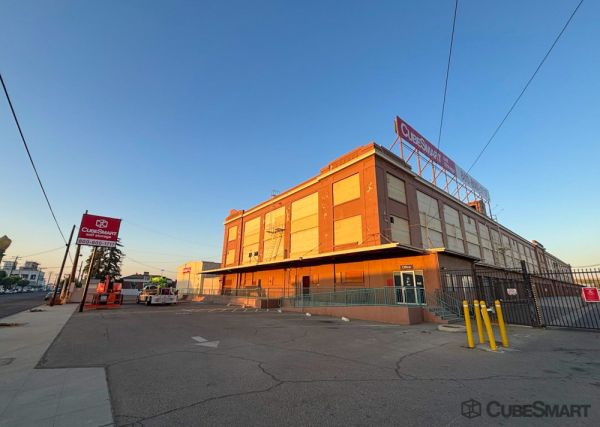 Photo of CubeSmart Self Storage CA Fresno S Cherry Ave