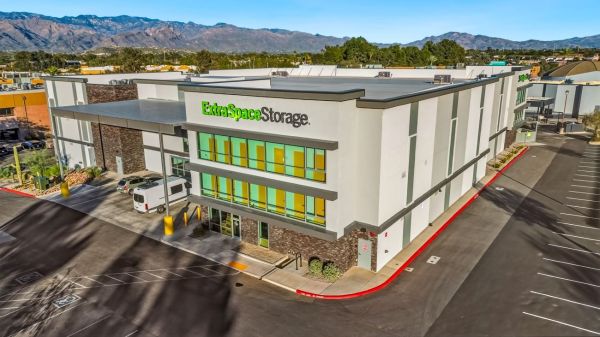 Photo of Extra Space Storage - 6332 - Tucson - Tanque Verde Rd