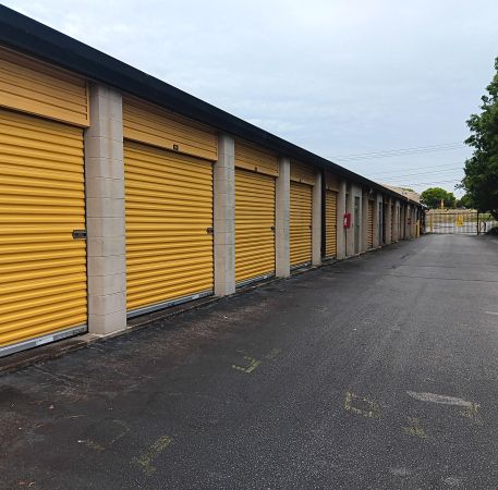 Photo of Devon Self Storage - 9214 - 2860 EVANGELINE