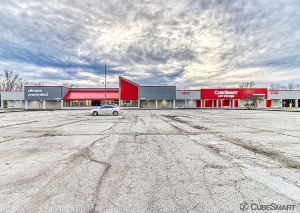 Photo of CubeSmart Self Storage MI Saginaw Dixie Hwy