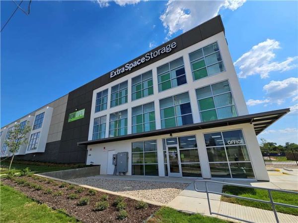 Photo of Extra Space Storage - 6351 - Fort Worth - SW Loop 820