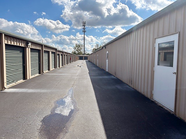 Photo of Storage Rentals of America - Huntsville - Members Dr SW