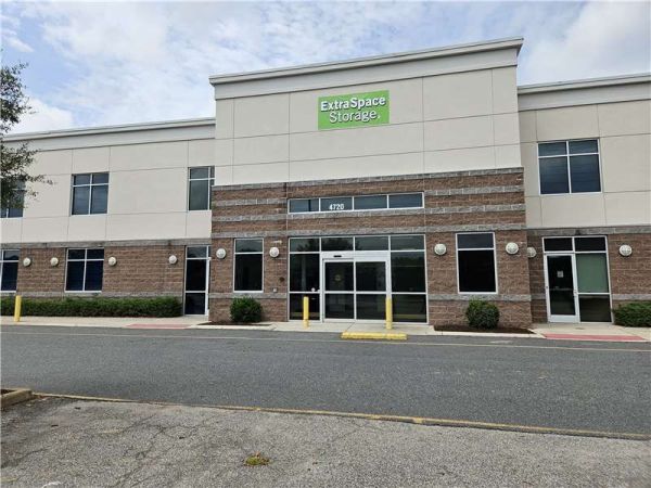 Photo of Extra Space Storage - 6494 - Virginia Beach - Baxter Rd