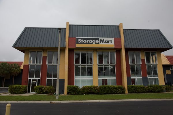 Photo of StorageMart - Griffin Rd