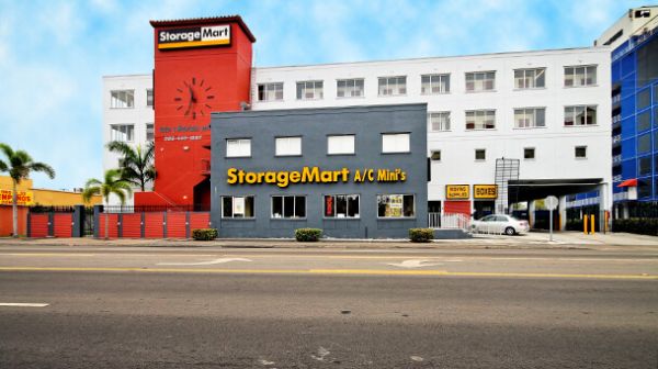 Photo of StorageMart - NW 7th St