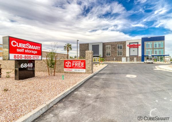Photo of CubeSmart Self Storage AZ Glendale W Grand Ave