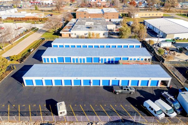 Photo of Easy Storage - Crystal Lake