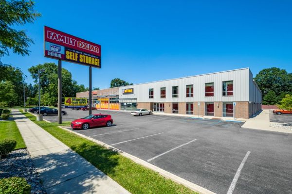 Photo of Center Line Self Storage - 8561 East 10 Mile Road - MI