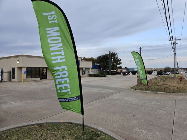 Photo of Extra Space Storage - 6614 - Edmond - N Santa Fe Ave