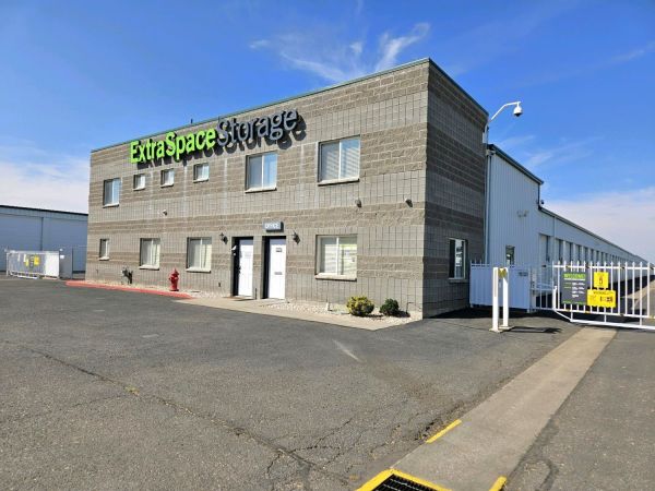 Photo of Extra Space Storage - 6610 - West Haven - 1900 W