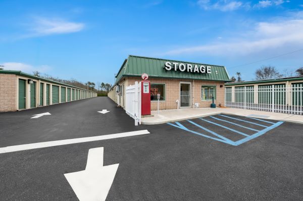 Photo of StorQuest - Center Moriches / Frowein