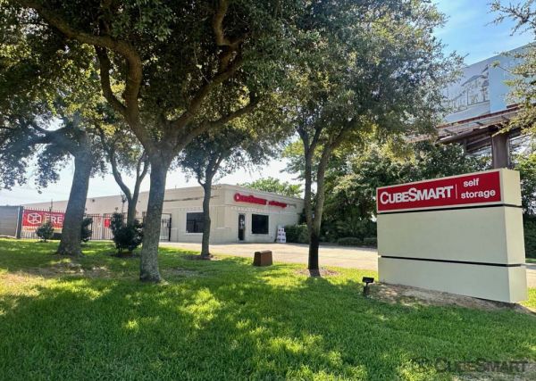 Photo of CubeSmart Self Storage - 10935 Emerald Coast Pkwy - FL