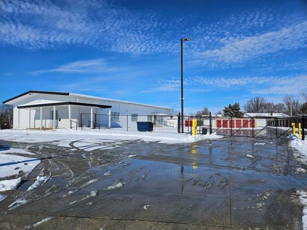 Photo of Extra Space Storage - 6670 - Warrenton - 1209 NE Service Rd