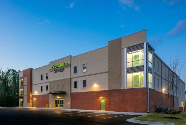 Photo of Extra Space Storage - 6625 - Lithia Springs - Thornton Rd