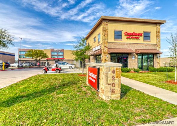 Photo of CubeSmart Self Storage TX Dallas Gannon Ln