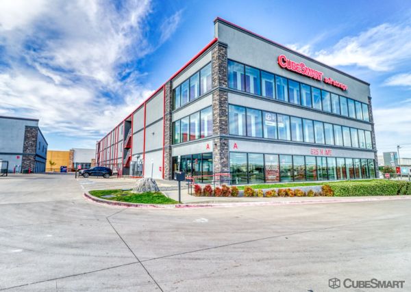 Photo of CubeSmart Self Storage - TX Plano N Avenue