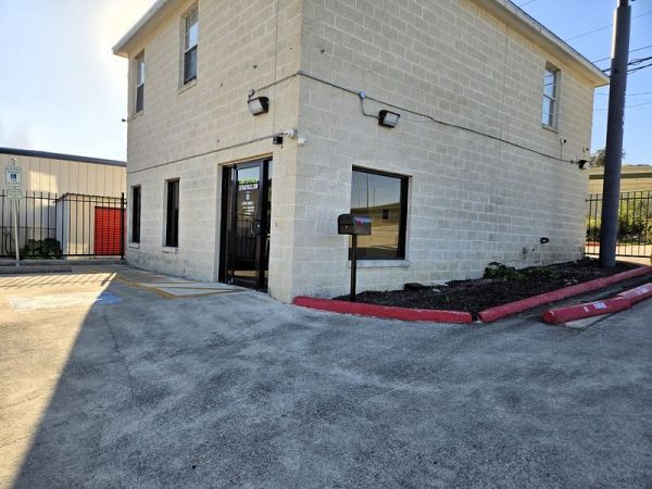 Photo of Extra Space Storage - 2238 - San Antonio - 27904 US Highway 281 N