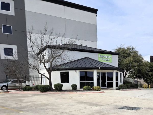 Photo of Extra Space Storage - 2226 - San Antonio - Encino Commons