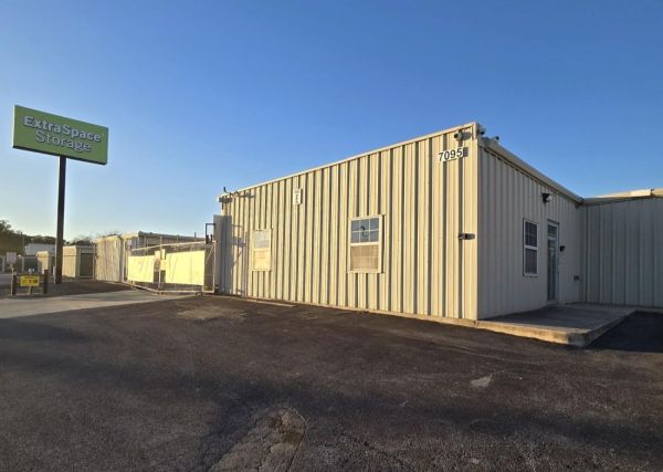 Photo of Extra Space Storage - 2223 - San Antonio - Crestway Rd