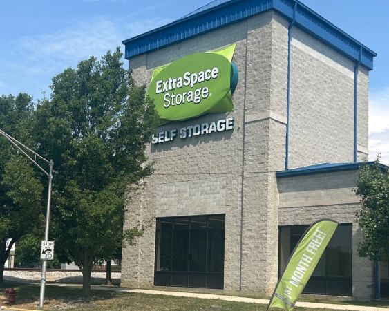 Photo of Extra Space Storage - 6686 - Chicago - W 105th St