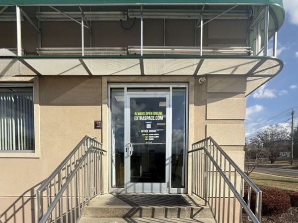 Photo of Extra Space Storage - 6695 - West Haven - Saw Mill Rd