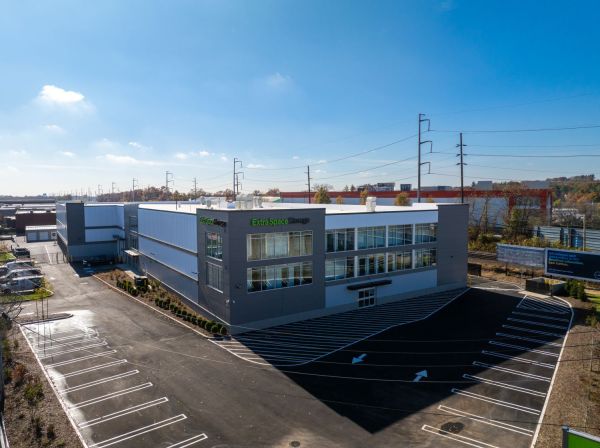 Photo of Extra Space Storage - 6469 - Syosset - Gordon Dr