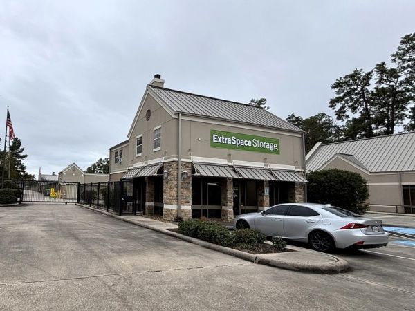Photo of Extra Space Storage - 6680 - Kingwood - Kingwood Dr