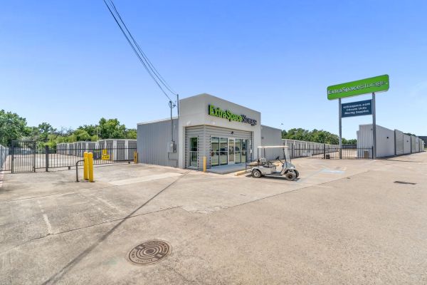 Photo of Extra Space Storage - 6739 - Denton - Virginia Cir