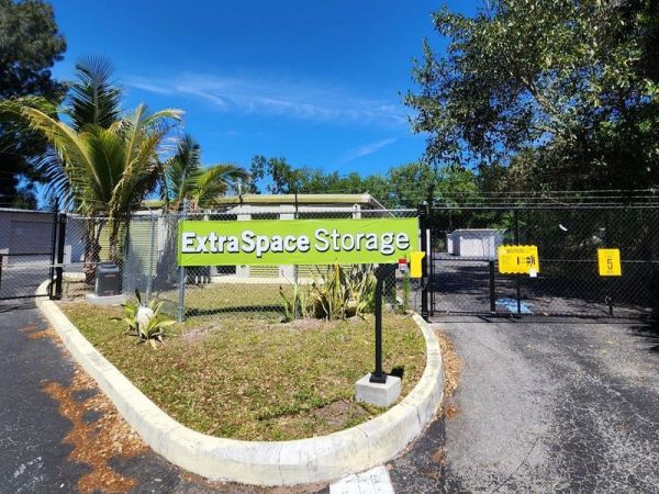 Photo of Extra Space Storage - 6737 - Vero Beach - 4870 20th St