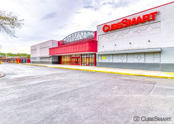 Photo of CubeSmart Self Storage - 8552 Baymeadows Road - FL