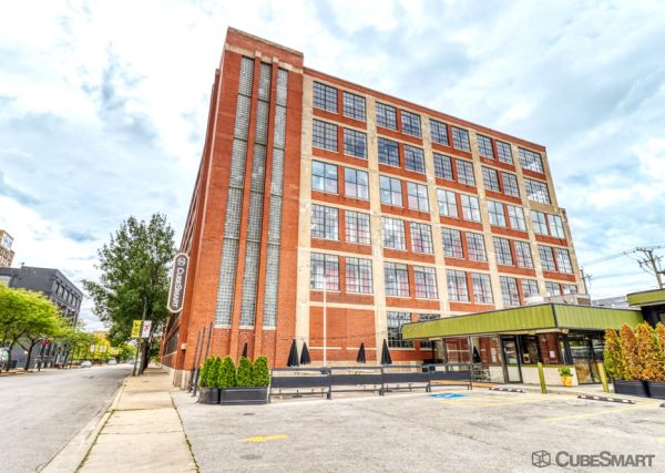 Photo of CubeSmart Self Storage - IL Chicago 35th Street