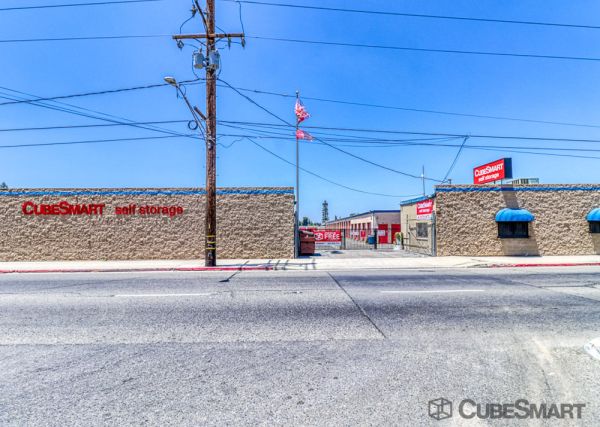 Photo of CubeSmart Self Storage - CA Visalia South Lovers Lane