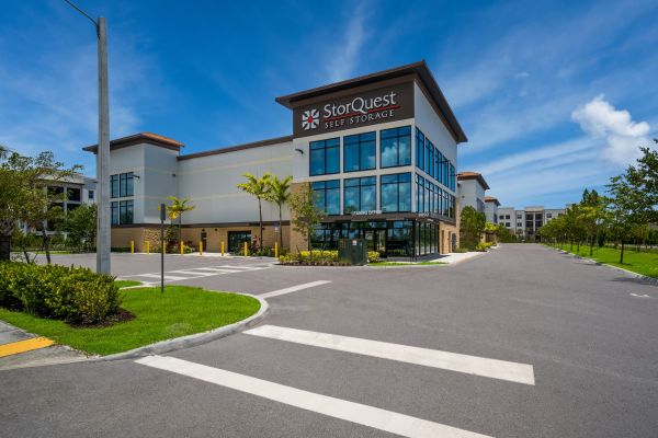 Photo of 1106 StorQuest - Naples / Founders Square