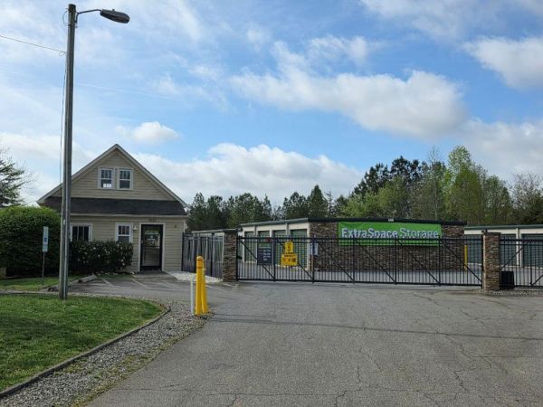 Photo of Extra Space Storage - 6822 - Sherrills Ford - Island Point Rd