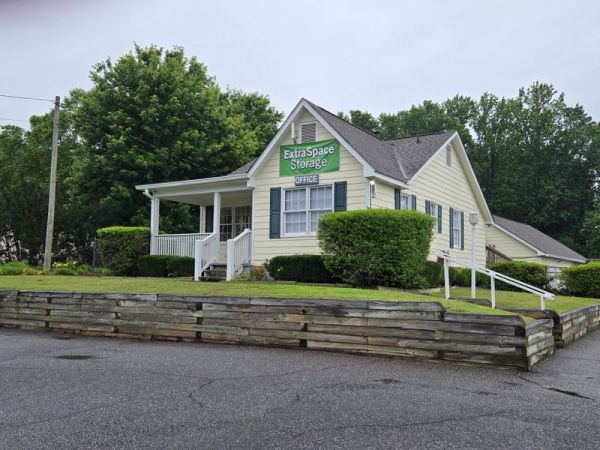 Photo of Extra Space Storage - 6851 - Cumming - 4298 Canton Hwy