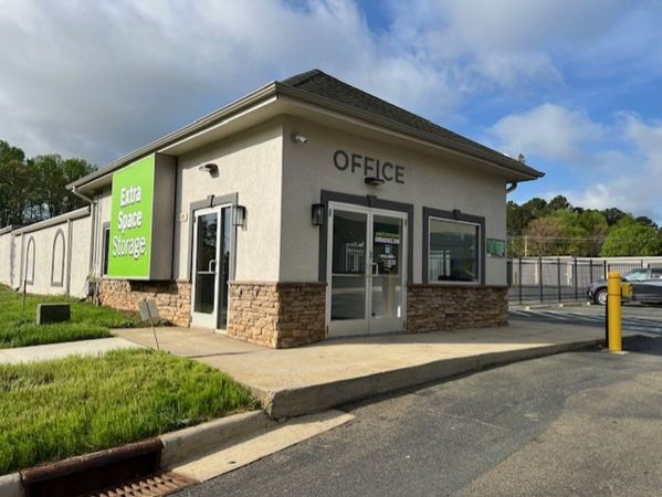 Photo of Extra Space Storage - 6815 - Huntersville - Seagle St