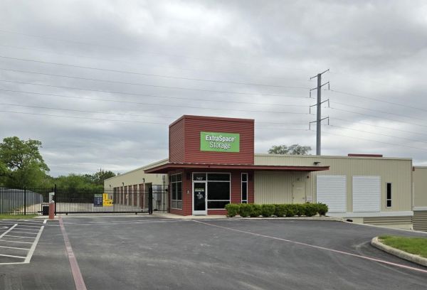 Photo of Extra Space Storage - 6876 - San Antonio - Mainland Dr