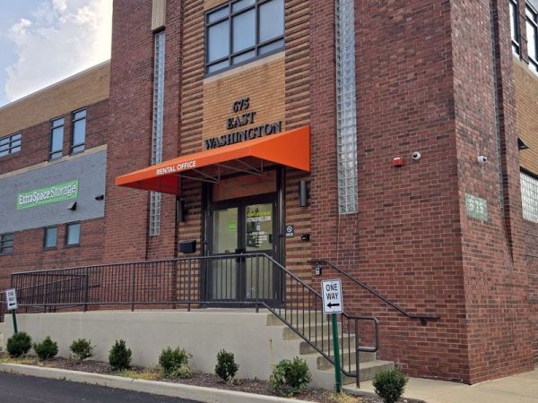 Photo of Extra Space Storage - 6874 - Indianapolis - 675 E Washington St