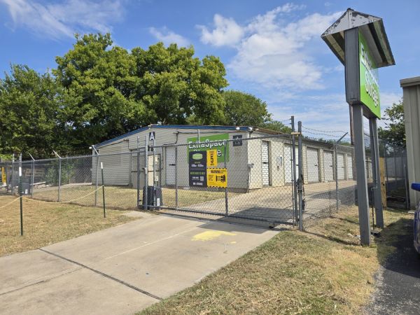 Photo of Extra Space Storage - 6869 - Austin - S Meadows Dr
