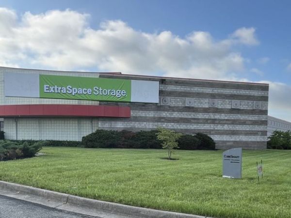 Photo of Extra Space Storage - 6914 - Cincinnati - Commons Dr