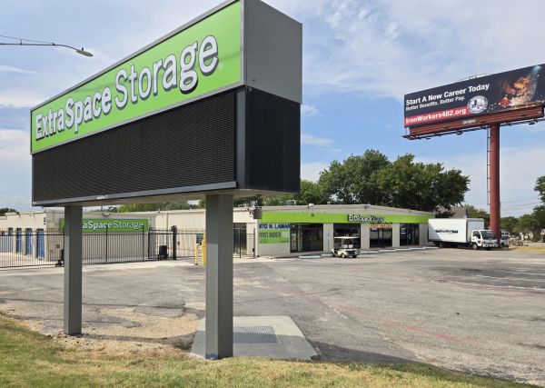 Photo of Extra Space Storage - 6758 - Austin - 11712 N Lamar Blvd