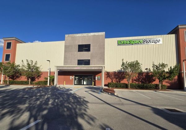 Photo of Extra Space Storage - 6912 - Bonita Springs - Production Cir