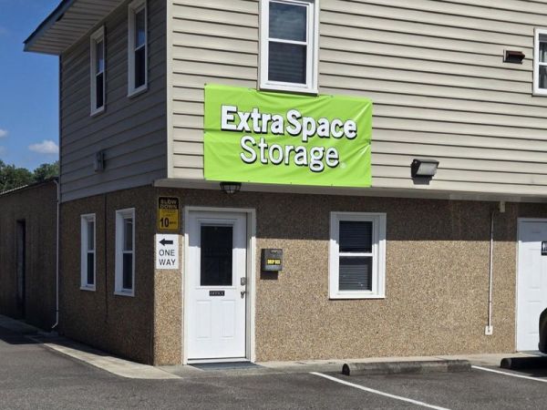 Photo of Extra Space Storage - 6928 - Newport News - Warwick Blvd