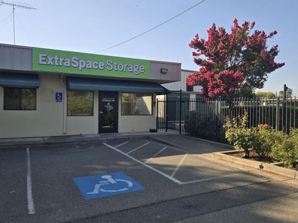 Photo of Extra Space Storage - 6917 - Walnut Creek - Oak Grove Rd